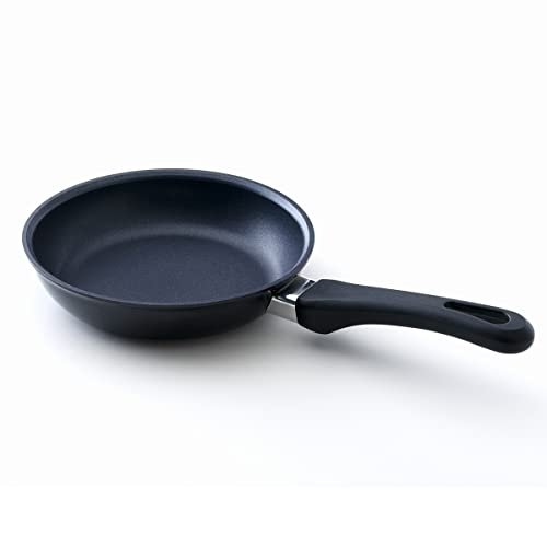 Fissler Sartén para Aperitivos Cenit, Negro, 18 cm de Diámetro, 0.7 L, con Mango de Aluminio